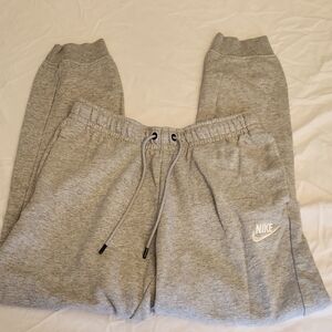 Nike Women's Grey Cuffed Sweatpants S